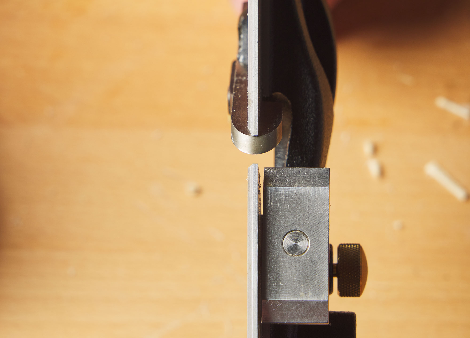 Center of the fluting cutter aligned with the skate.