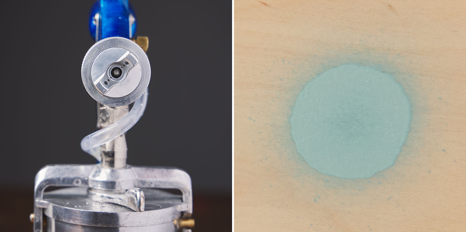 Image left: Air cap ring in the diagonal position. Image right: Round spray pattern.